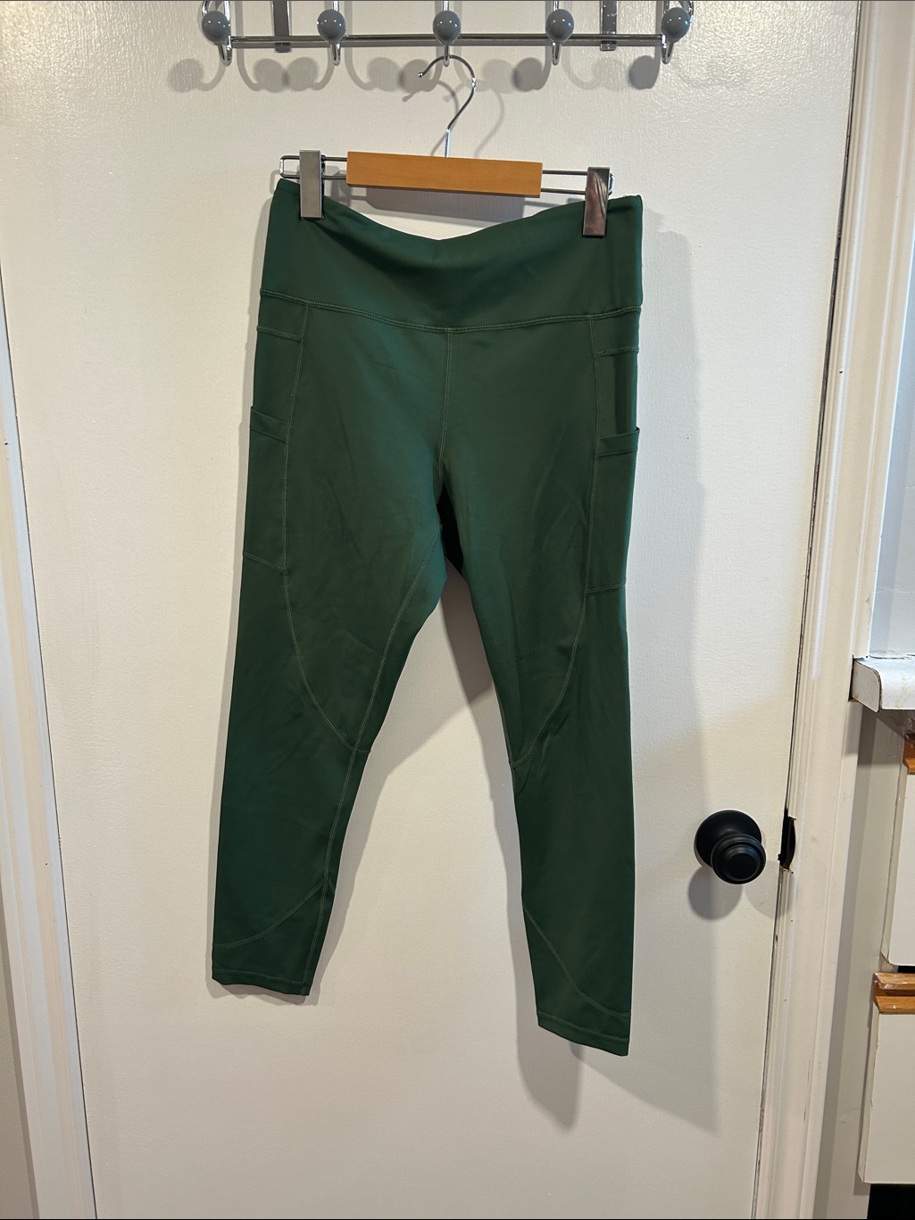 Zyia Forest Green Leggings With Side Pockets